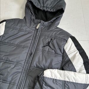 Jordan Jump Man Puffer Jacket Full Zip Youth Small 8-10 Years Gray Outerwear